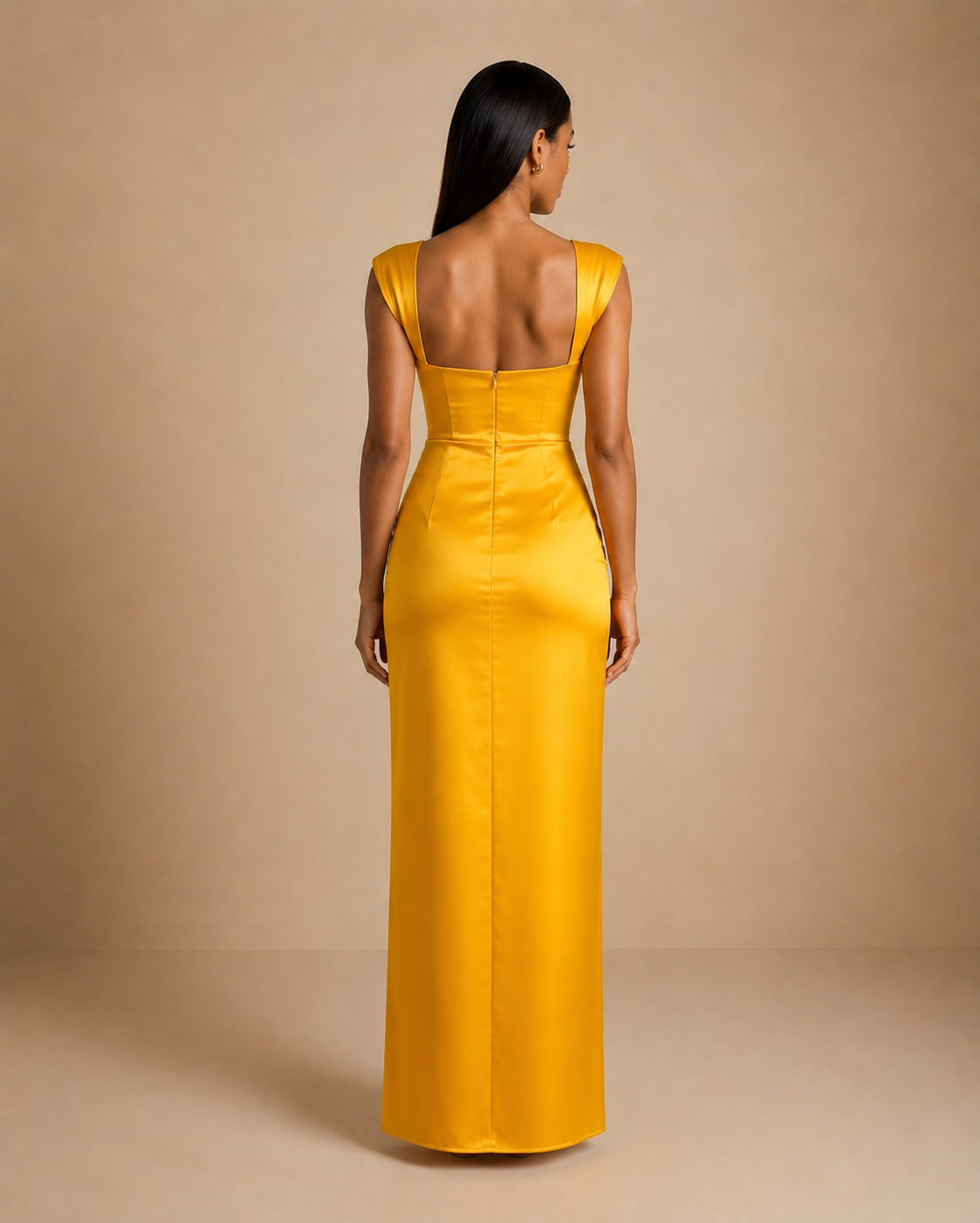SHE Vestido de satén con corsé dorado Signorina